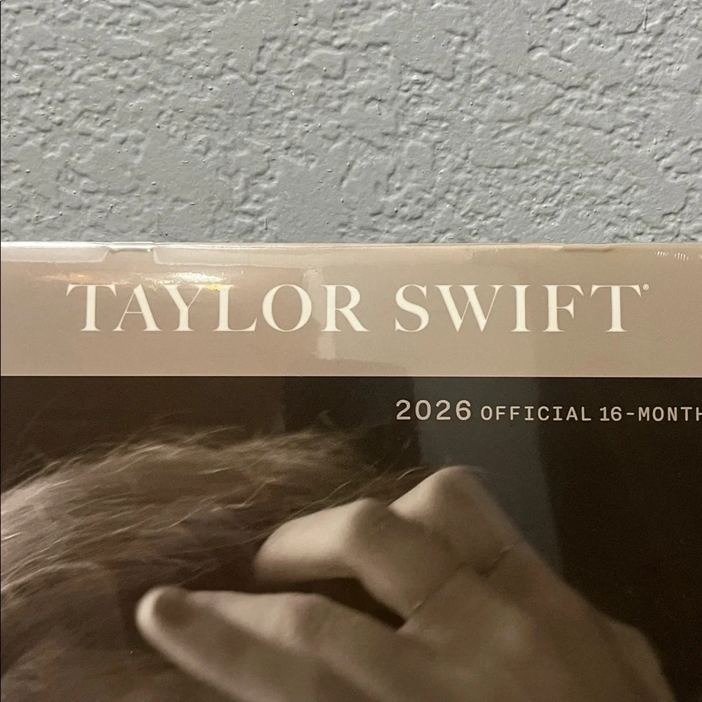Taylor swift 2026 Official 16-Month Calendar NWT!! Sealed